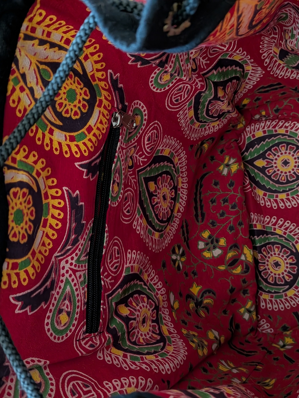 Bohemian Red Patterned Drawstring Backpack - Picture 4 of 4